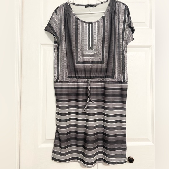 PrAna Geometric Drawstring Waist Lindy Dress - Picture 3 of 5
